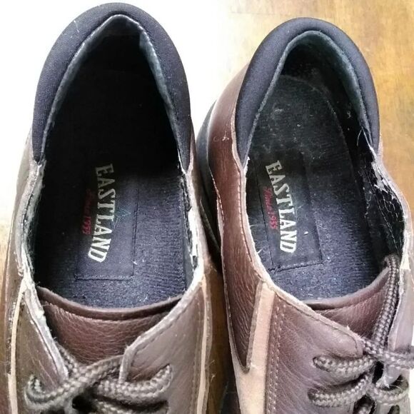 Eastland Oxfords Size 7M  - Picture 7 of 11